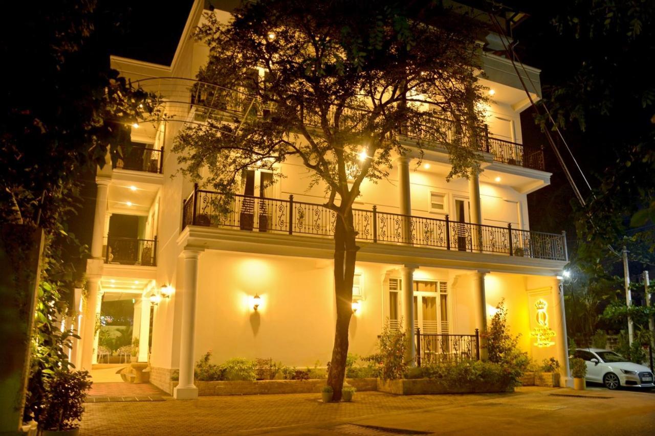 Negombo New Queen'S Palace ภายนอก รูปภาพ